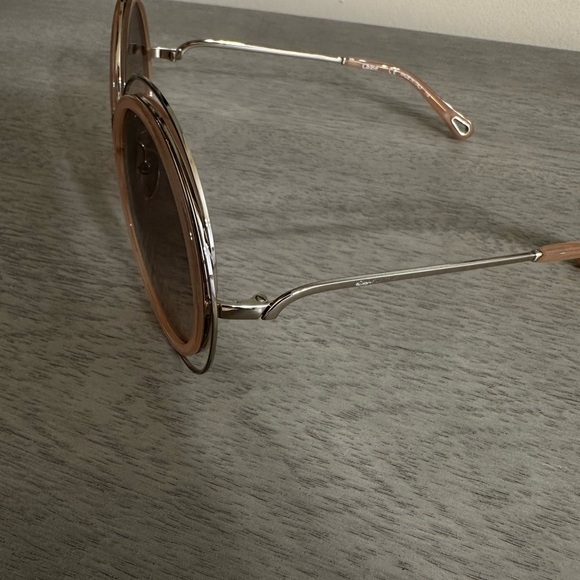 Chloe cream and Gold Sunglasses brand new with box - Picture 5 of 7